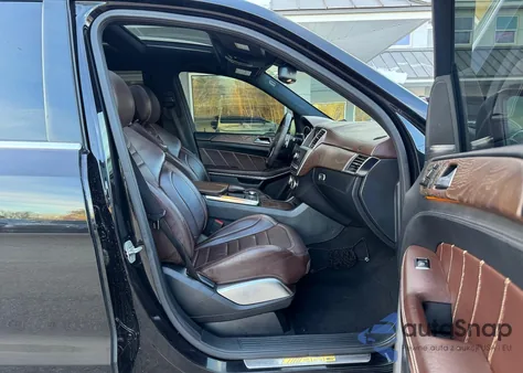 2013 Mercedes-Benz Gl 63 Amg z USA, uszkodzony, nr VIN 4JGDF7EE9DA221900